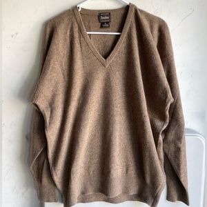 Neiman Marcus Brown V-Neck Cashmere Sweater Size M 100%
